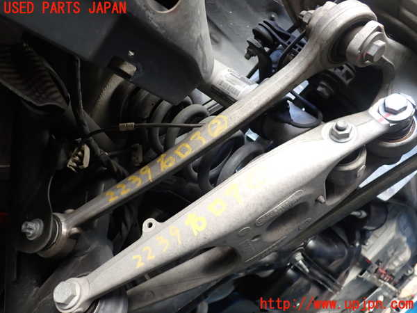 5UPJ-22395205]BMW M4 クーペ(3C30 F82)右リアロアアーム2 中古_m0001.jpg