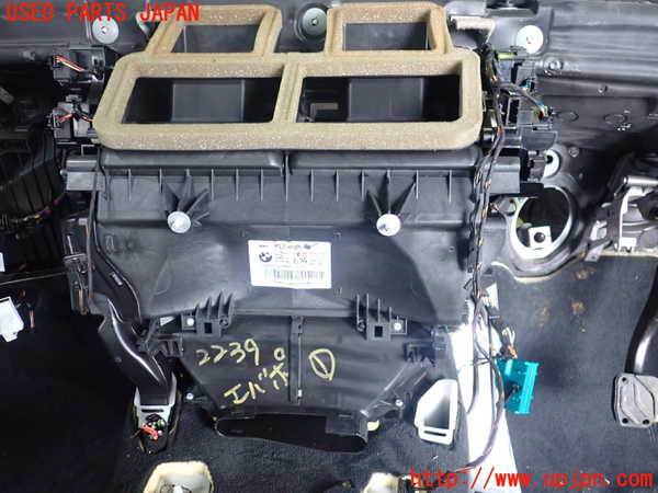 5UPJ-22396081]BMW M4 クーペ(3C30 F82)エバポレーター1 中古_m0002.jpg
