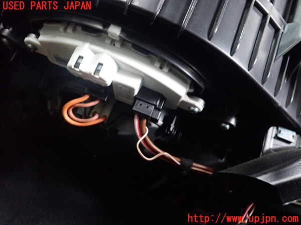 5UPJ-22396081]BMW M4 クーペ(3C30 F82)エバポレーター1 中古_m0004.jpg