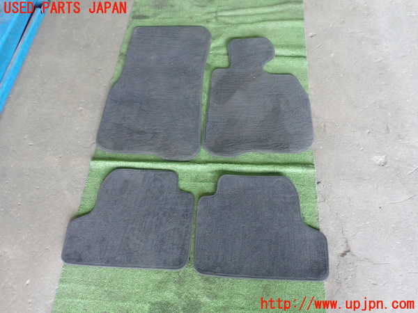 5UPJ-22397800]BMW M4 クーペ(3C30 F82)フロアマット 中古_m0001.jpg