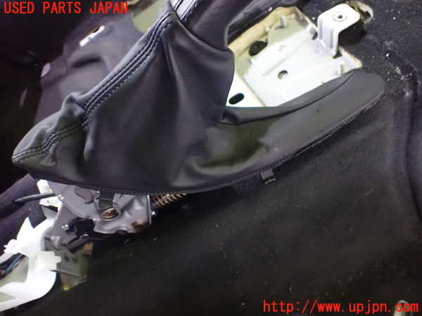 5UPJ-22397550]BMW M4 クーペ(3C30 F82)サイドブレーキレバー 中古_m0003.jpg