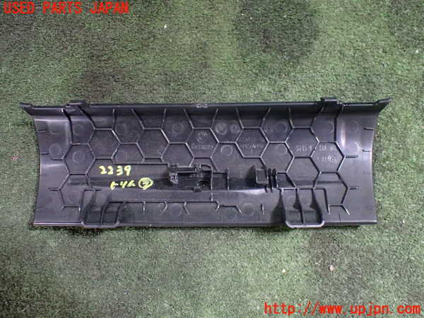 5UPJ-22397693]BMW M4 クーペ(3C30 F82)内装トリム類3 中古_m0002.jpg