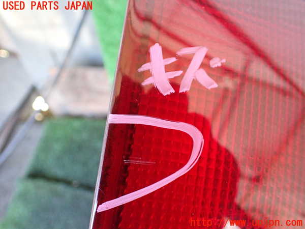 5UPJ-22401530]セリカ GT-FOUR(ST185)右テールランプ 中古_m0002.jpg