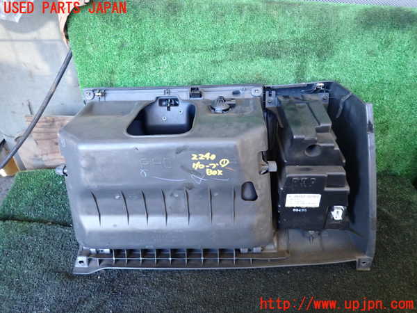 5UPJ-22407516]セリカ GT-FOUR(ST185)グローブボックス1 中古_m0003.jpg