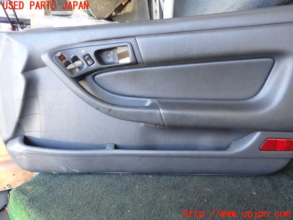 5UPJ-22401234]セリカ GT-FOUR(ST185)右ドア内張り 中古_m0003.jpg