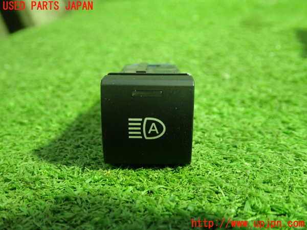 5UPJ-22416308]カローラ ハイブリッド(ZWE214)スイッチ3 (オートヘッドライト) 中古_m0001.jpg