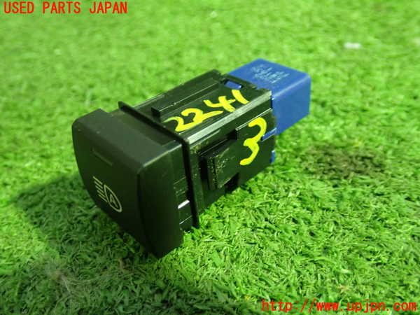 5UPJ-22416308]カローラ ハイブリッド(ZWE214)スイッチ3 (オートヘッドライト) 中古_m0002.jpg