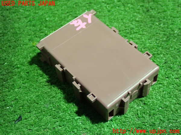 5UPJ-22416147]カローラ ハイブリッド(ZWE214)コンピューター2 (ゲートウェイ) 中古_m0003.jpg