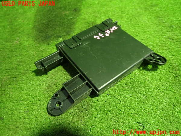 5UPJ-22416150]カローラ ハイブリッド(ZWE214)コンピューター5 (88650-12G90) 中古_m0003.jpg