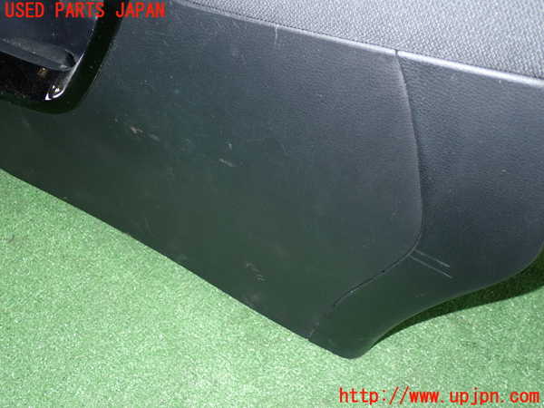5UPJ-22417540]カローラ ハイブリッド(ZWE214)センターコンソール 中古_m0003.jpg