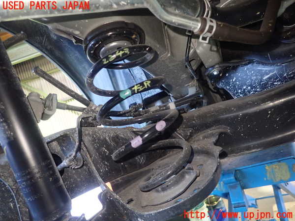 5UPJ-22435105]スイフトスポーツ(ZC33S)左リアスプリング 中古_m0001.jpg