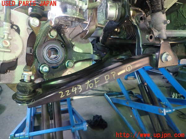 5UPJ-22435176]スイフトスポーツ(ZC33S)右フロントロアアーム1 中古_m0002.jpg