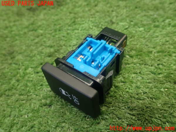 5UPJ-22436306]スイフトスポーツ(ZC33S)スイッチ1(VSC OFF) 中古_m0003.jpg