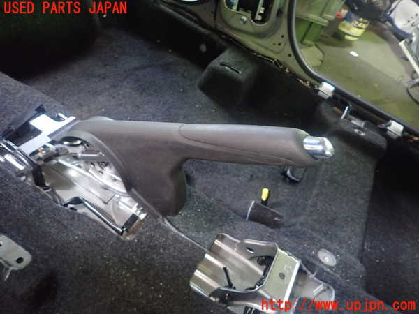 5UPJ-22437550]スイフトスポーツ(ZC33S)サイドブレーキレバー 中古_m0002.jpg