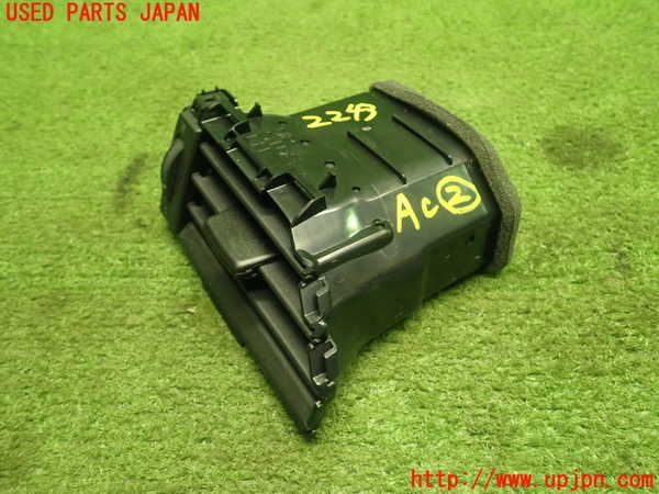 5UPJ-22437527]スイフトスポーツ(ZC33S)エアコン吹き出し口2（左） 中古_m0002.jpg