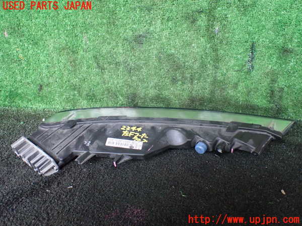 1UPJ-22441152]ポルシェ・カイエン(92ACEY)左コーナーランプ 中古_m0002.jpg
