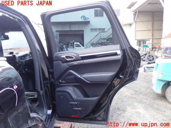 5UPJ-22441290]ポルシェ・カイエン(92ACEY)右後ドア 43R-001025 中古_m0004.jpg