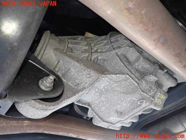 5UPJ-22444355]ポルシェ・カイエン(92ACEY)リアデフ 中古_m0001.jpg