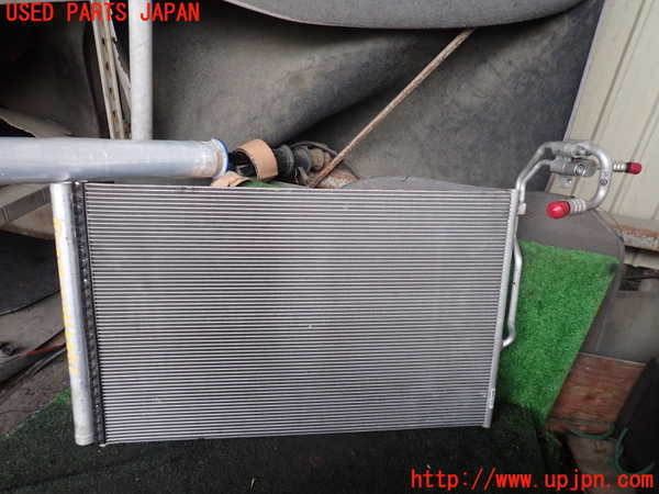 5UPJ-22446031]ポルシェ・カイエン(92ACEY)エアコンコンデンサー1 中古_m0001.jpg