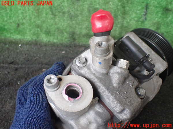 1UPJ-22446025]ポルシェ・カイエン(92ACEY)エアコンコンプレッサー 中古_m0003.jpg
