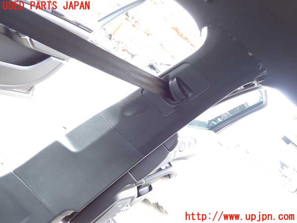 1UPJ-22447665]ポルシェ・カイエン(92ACEY)右センターピラートリム 中古_m0001.jpg