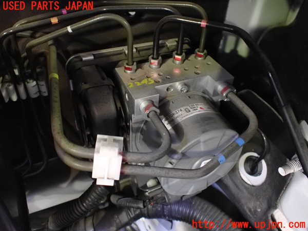 2UPJ-22454040]アウトランダーPHEV(GG2W)ABSアクチュエーター 中古_m0001.jpg
