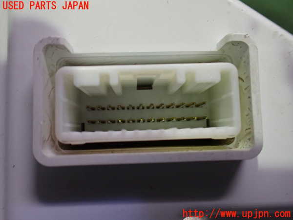 2UPJ-22456170]アウトランダーPHEV(GG2W)スピードメーター 中古_m0004.jpg