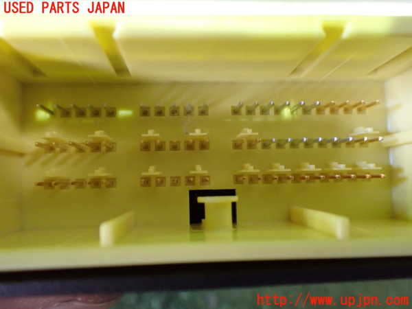 2UPJ-22456145]アウトランダーPHEV(GG2W)エアバッグコンピューター 中古_m0004.jpg