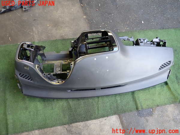 2UPJ-22457505]アウトランダーPHEV(GG2W)ダッシュボード 中古_m0002.jpg