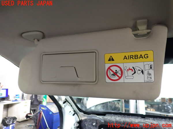2UPJ-22457630]アウトランダーPHEV(GG2W)室内サンバイザー左側 中古_m0002.jpg
