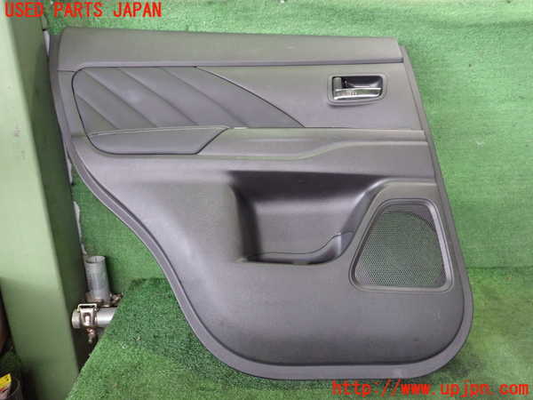 2UPJ-22451324]アウトランダーPHEV(GG2W)左後ドア内張り 中古_m0001.jpg