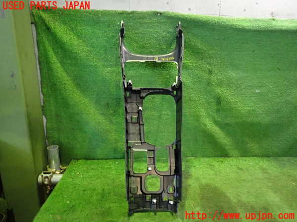 2UPJ-22457693]アウトランダーPHEV(GG2W)内装トリム類3 中古_m0002.jpg