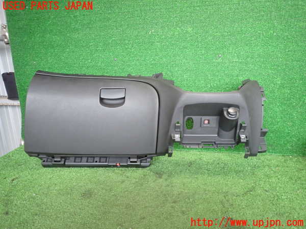 2UPJ-22467516]インプレッサ WRX-STi(GVB)グローブボックス1 中古_m0001.jpg