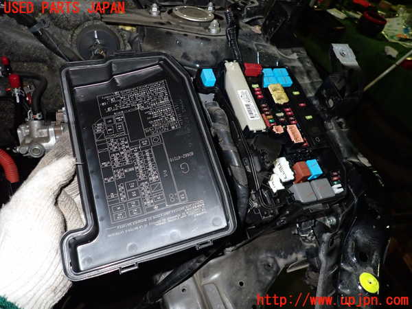 2UPJ-22476741]プリウスα(ZVW41W)ヒューズボックス1 中古_m0002.jpg