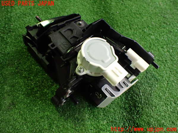 2UPJ-22477555]プリウスα(ZVW41W)ATシフトレバー 中古_m0002.jpg