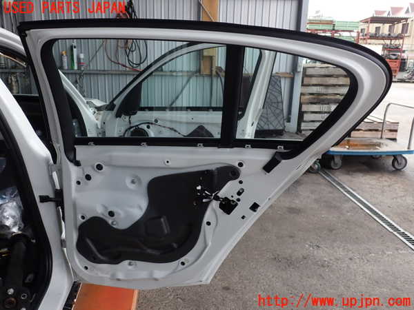 2UPJ-22481290]BMW 118i(1R15)(F20)右後ドア (43R-001734 M532) 中古_m0004.jpg