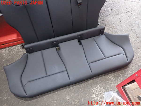 2UPJ-22487385]BMW 118i(1R15)(F20)リアシート 中古_m0003.jpg