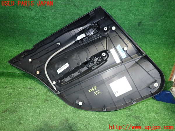 2UPJ-22481294]BMW 118i(1R15)(F20)右後ドア内張り 中古_m0003.jpg