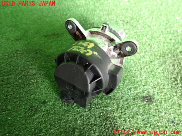 2UPJ-22491182]アバルト・595(31214T)左フォグ 中古_m0002.jpg