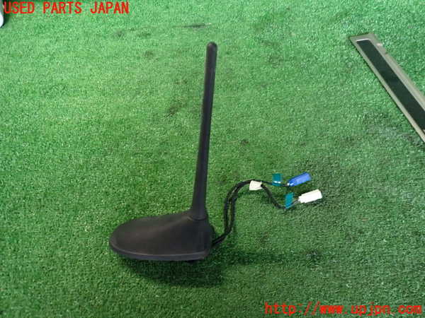5UPJ-22496550]アバルト・595(31214T)アンテナ 中古_m0002.jpg