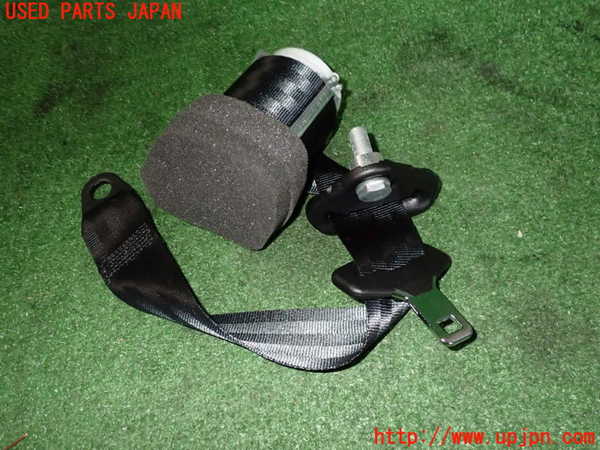 5UPJ-22497185]アバルト・595(31214T)左2列目シートベルト 中古_m0001.jpg