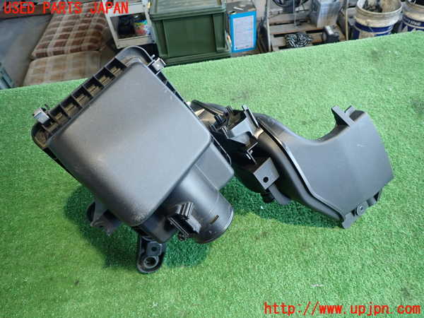 2UPJ-22502560]CX-30(DMFP)エアクリーナーボックス 中古_m0001.jpg