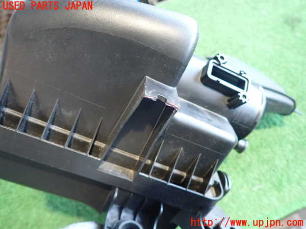 2UPJ-22502560]CX-30(DMFP)エアクリーナーボックス 中古_m0002.jpg