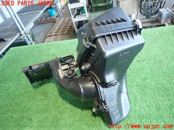 2UPJ-22502560]CX-30(DMFP)エアクリーナーボックス 中古_m0004.jpg