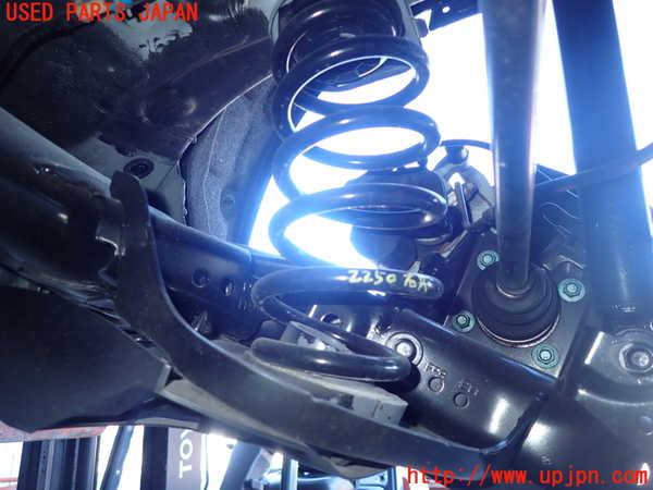2UPJ-22505100]CX-30(DMFP)右リアスプリング 中古_m0001.jpg
