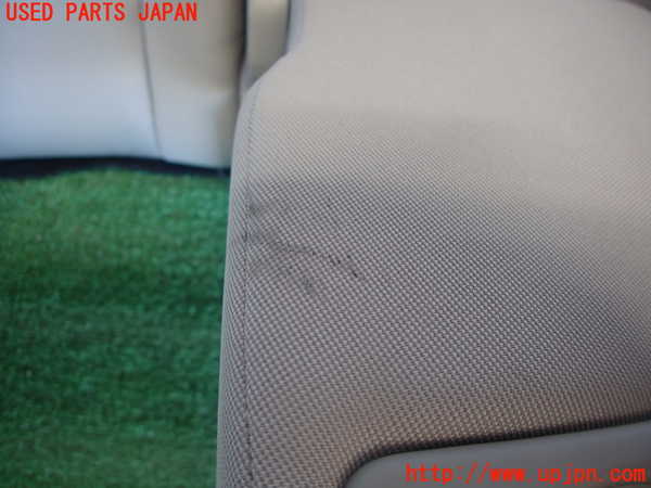 2UPJ-22507385]CX-30(DMFP)リアシート 中古_m0003.jpg