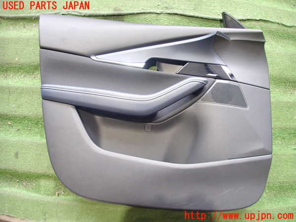 2UPJ-22501264]CX-30(DMFP)左前ドア内張り 中古_m0001.jpg