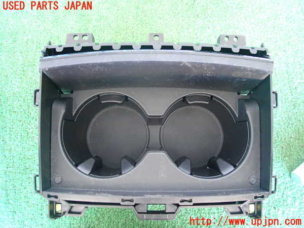 2UPJ-22507810]CX-30(DMFP)ドリンクホルダー 中古_m0001.jpg