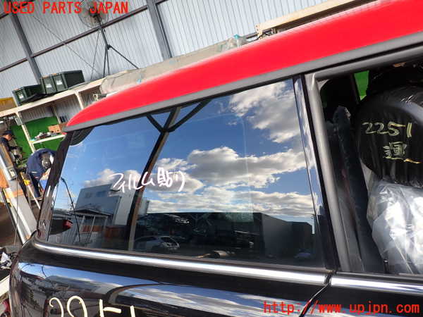 5UPJ-22511380]BMW ミニ(MINI)ジョンクーパーワークス(JCW)(SUJCW)右クォーターガラス (43R-001057 M23100) 中古 R56_m0001.jpg