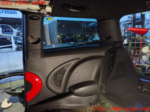 5UPJ-22517675]BMW ミニ(MINI)ジョンクーパーワークス(JCW)(SUJCW)右リアピラートリム 中古 R56_m0001.jpg